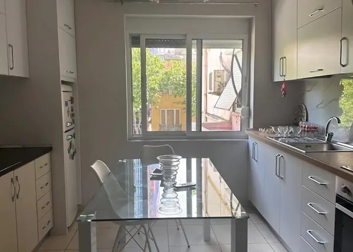 Your Away From * ティラナ